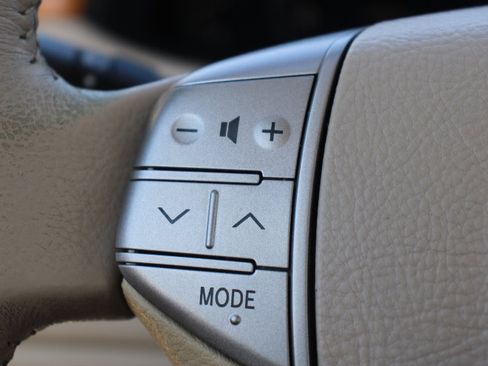 Used 2007 Toyota Avalon Limited FWD image 24