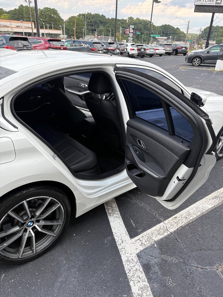 Used 2021 BMW 330i Sedan w/ Driving Assistance Package RWD image 24