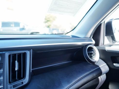 Used 2018 Toyota RAV4 XLE image 7