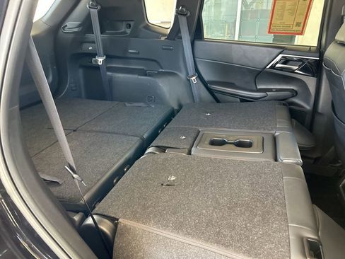 Used 2024 Mitsubishi Outlander SE image 27