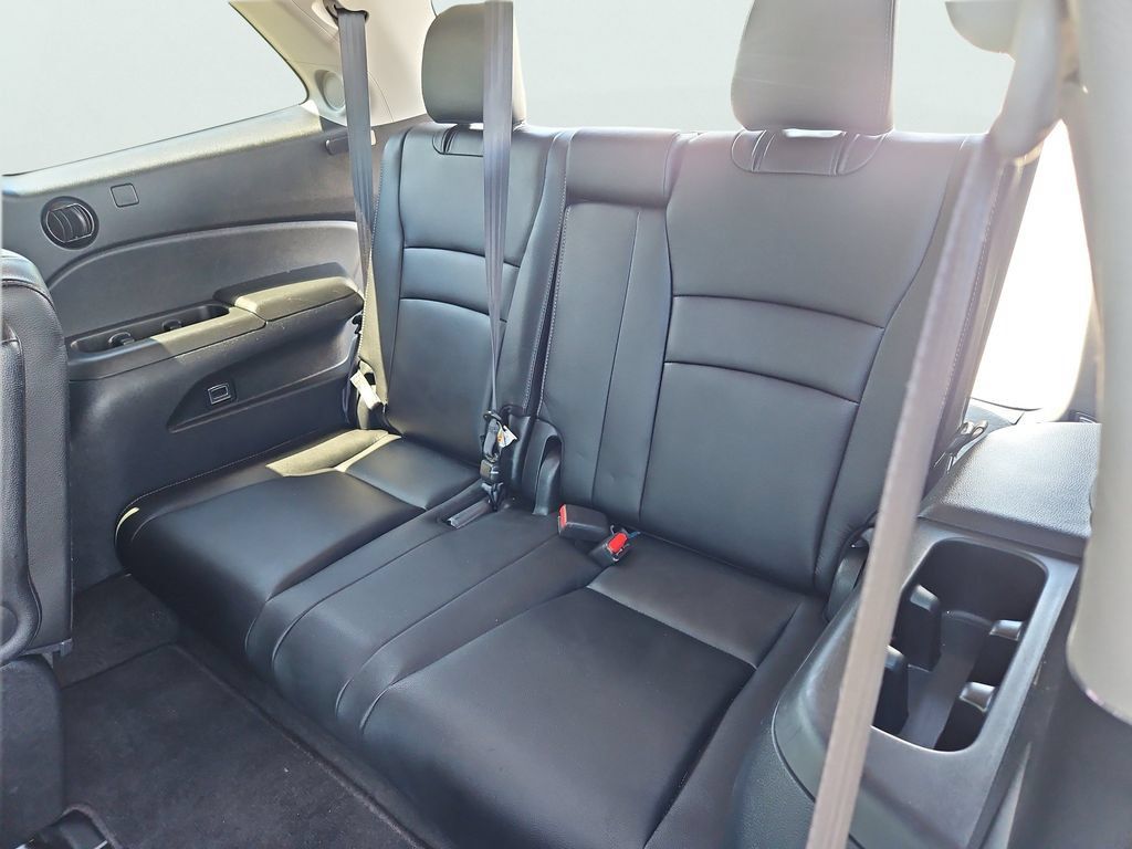 Certified 2022 Honda Pilot Elite image 38