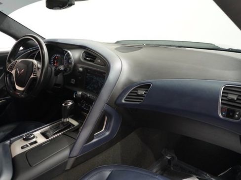 Used 2016 Chevrolet Corvette Z06 w/ 3LZ Preferred Equipment Group image 13