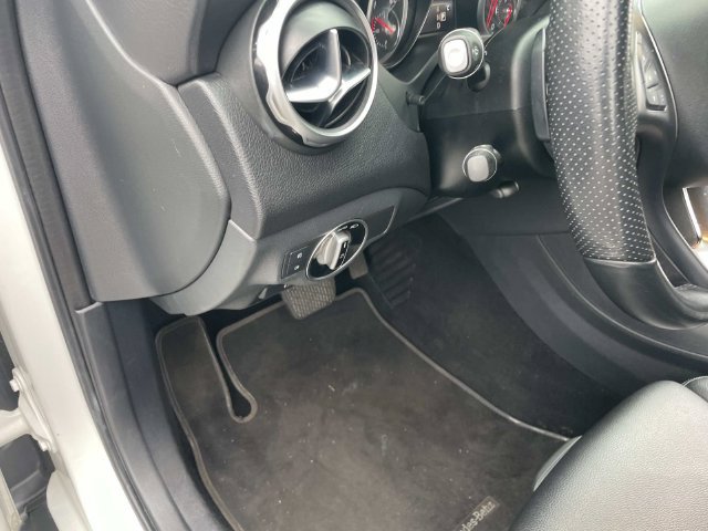 Used 2019 Mercedes-Benz GLA 250 w/ Convenience Package image 25