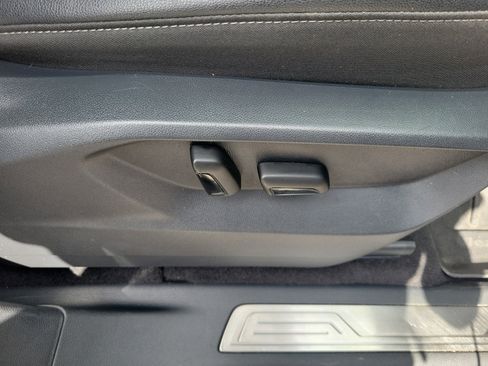 Used 2018 Volkswagen Atlas SEL FWD image 8