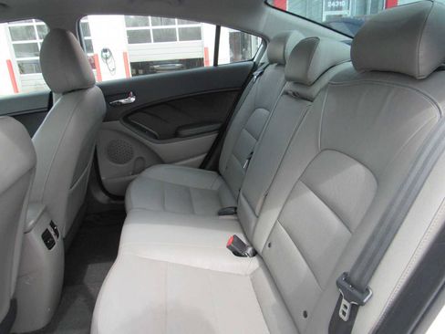 Used 2015 Kia Forte EX w/ Premium Package image 18