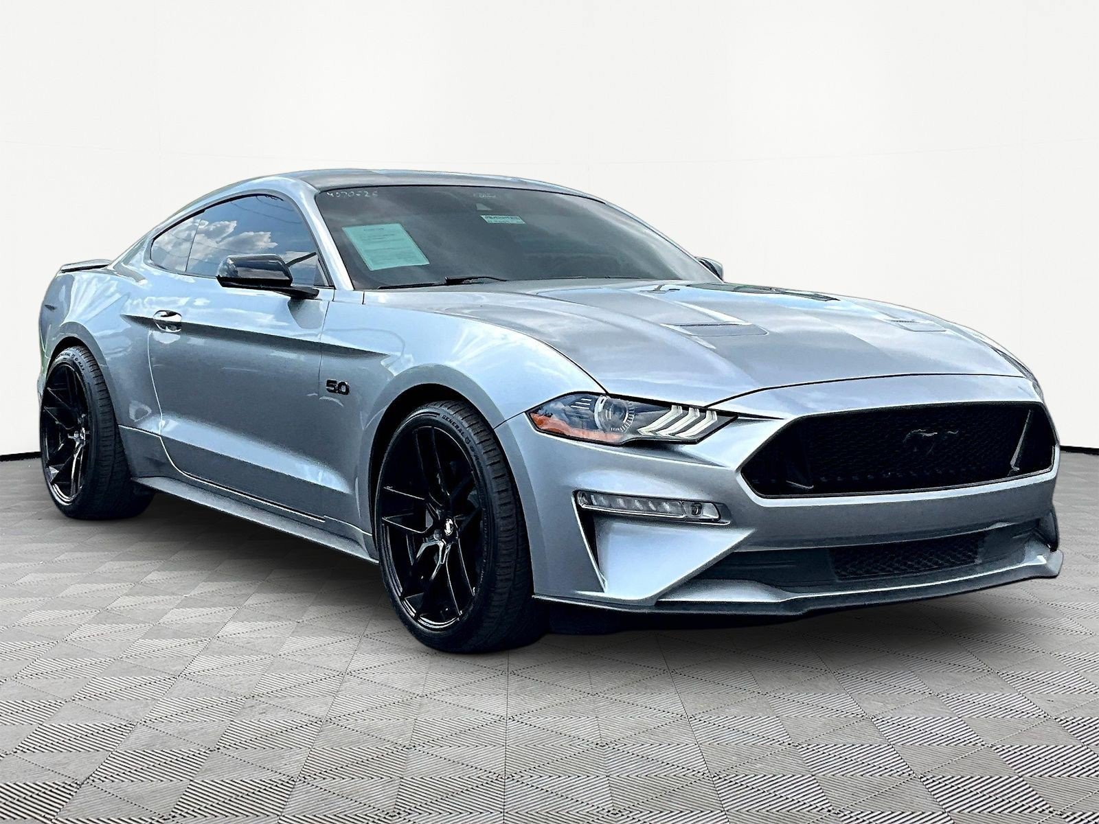 Used 2021 Ford Mustang GT w/ Black Accent Package RWD image 3