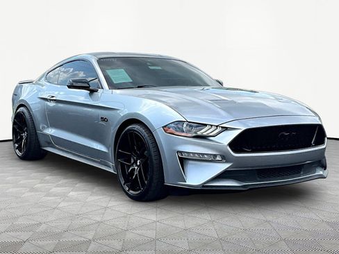 Used 2021 Ford Mustang GT w/ Black Accent Package RWD image 3