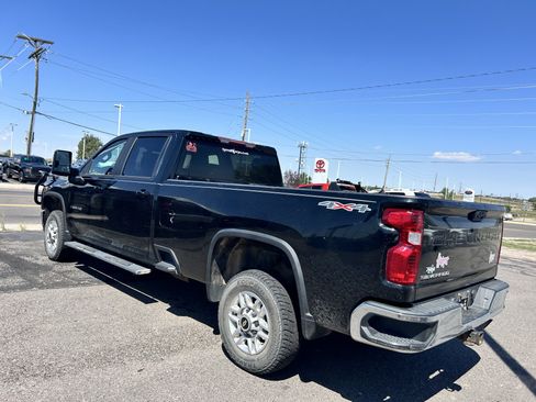 Used 2020 Chevrolet Silverado 2500 LT w/ Convenience Package AWD/4WD image 3