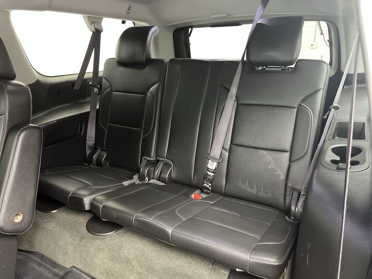 Used 2016 GMC Yukon XL SLT w/ Open Road Package AWD/4WD image 14
