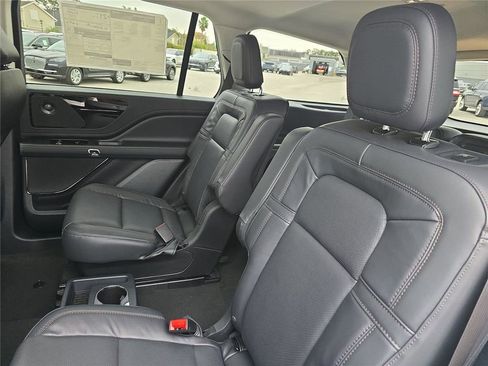 New 2026 Lincoln Aviator Reserve w/ Illumination Package image 11