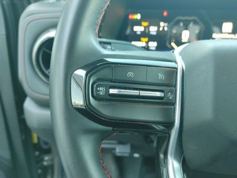 Used 2024 Chevrolet Colorado Z71 w/ Z71 Convenience Package 2 image 31