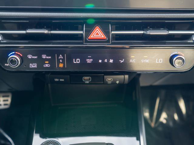 Certified 2023 Kia Niro SX Touring FWD image 25