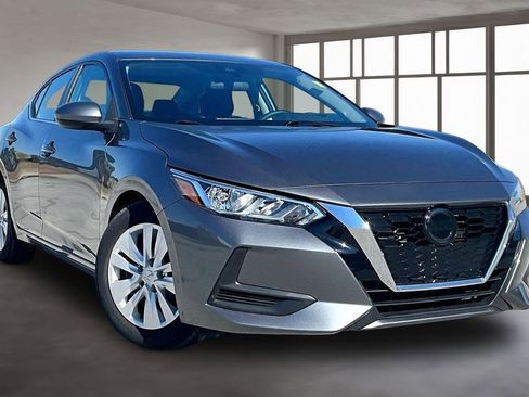 Used 2023 Nissan Sentra S image 3