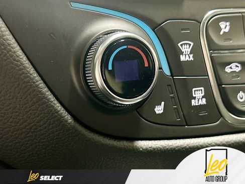 Used 2023 Chevrolet Equinox LT image 19