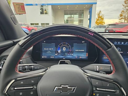 New 2026 Chevrolet Traverse RS w/ LPO, Floor Liner Package image 4