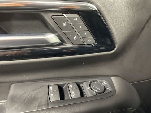 Used 2025 Chevrolet Tahoe Z71 image 13