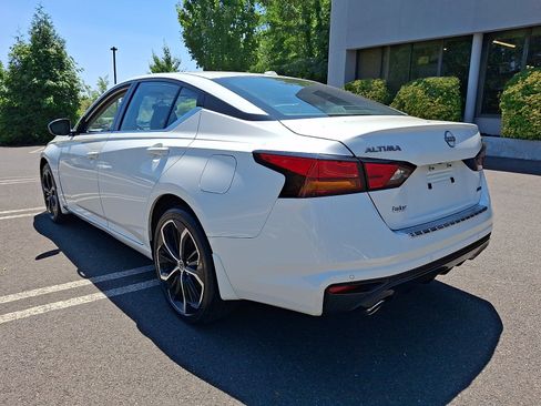 Certified 2023 Nissan Altima 2.5 SR AWD/4WD image 4