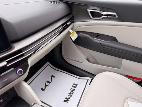 New 2026 Kia Sportage EX image 10