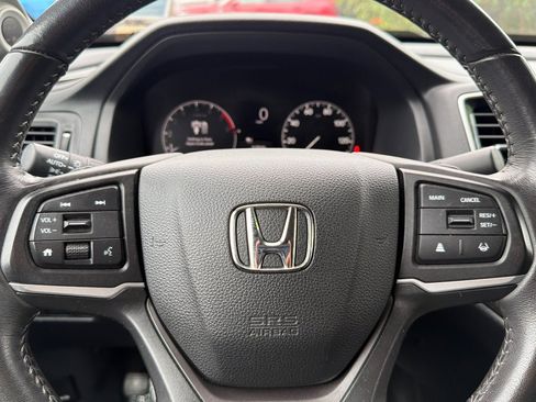 Used 2025 Honda Ridgeline Sport image 25