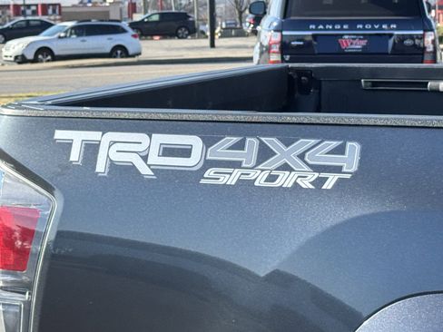 Used 2021 Toyota Tacoma TRD Sport image 42