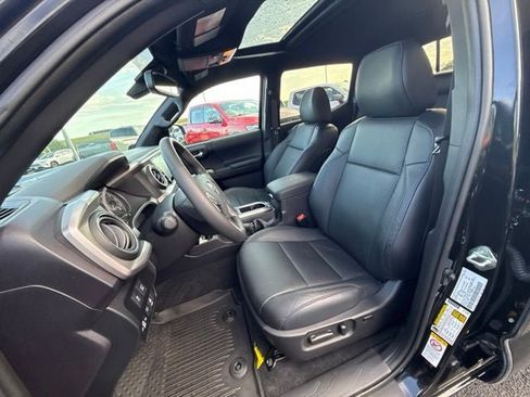 Certified 2020 Toyota Tacoma Limited AWD/4WD image 20
