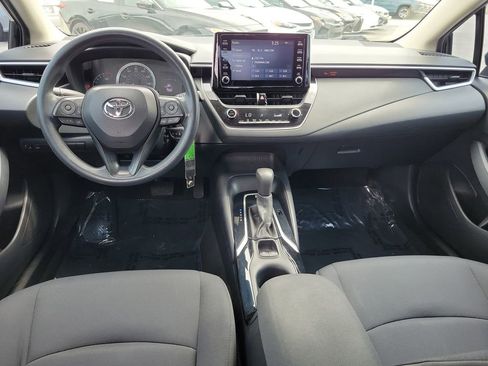 Used 2020 Toyota Corolla LE FWD image 10