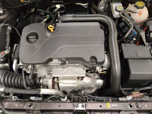 Used 2021 Chevrolet Malibu LS FWD image 30