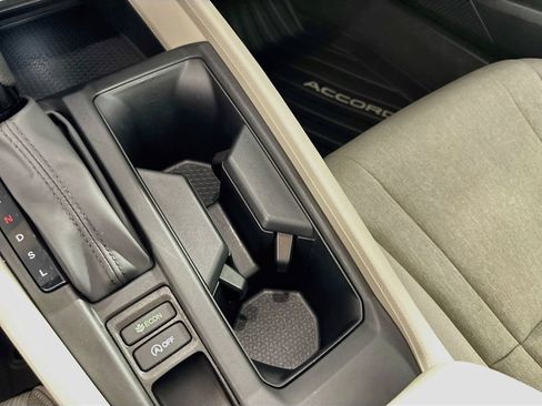 Used 2025 Honda Accord SE image 15