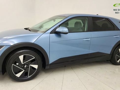 Used 2026 Hyundai Ioniq 5 SE RWD image 3