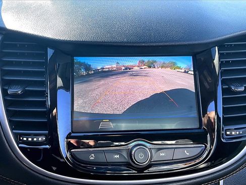 Certified 2022 Chevrolet Trax LT w/ LT Convenience Package image 14