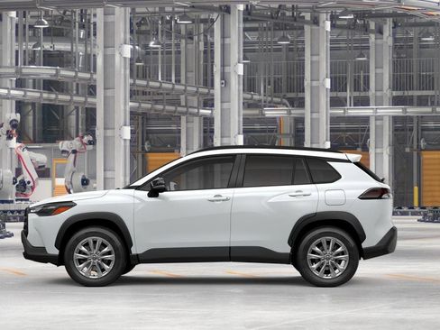 New 2026 Toyota Corolla Cross LE image 4