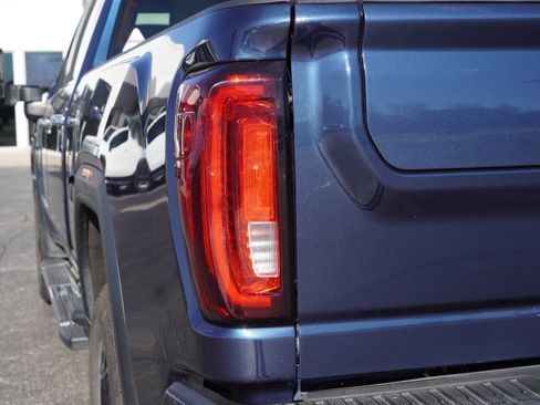 Used 2022 GMC Sierra 2500 Denali image 9