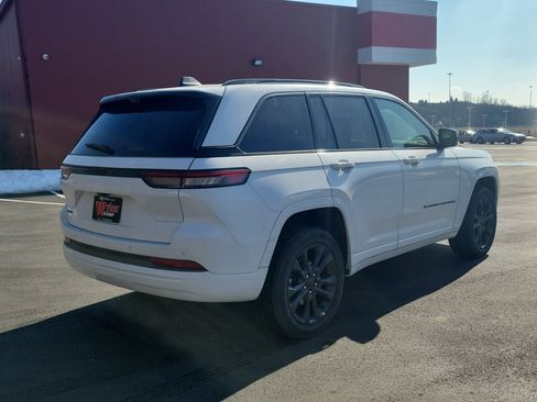 New 2026 Jeep Grand Cherokee Limited AWD/4WD image 4