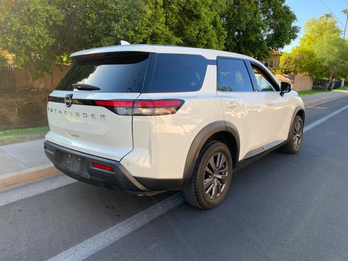 Used 2022 Nissan Pathfinder S FWD image 5