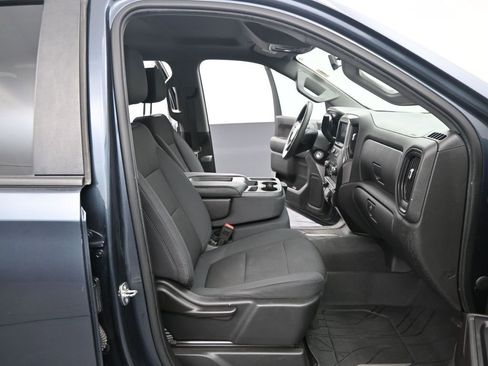 Used 2020 Chevrolet Silverado 1500 Custom w/ Custom Value Package AWD/4WD image 34