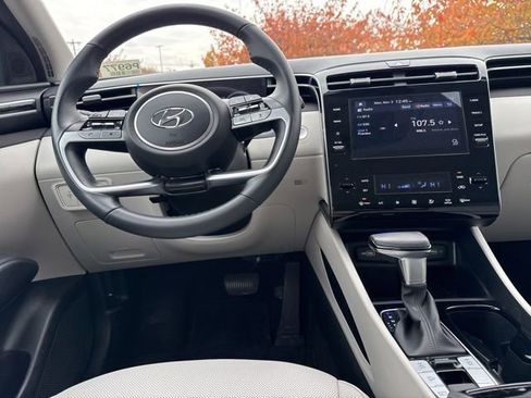 Certified 2023 Hyundai Tucson SEL w/ Convenience Package image 22