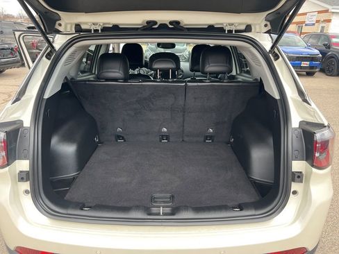 Used 2021 Jeep Compass Limited image 10