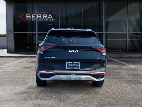 Certified 2024 Kia Sportage EX AWD/4WD image 4