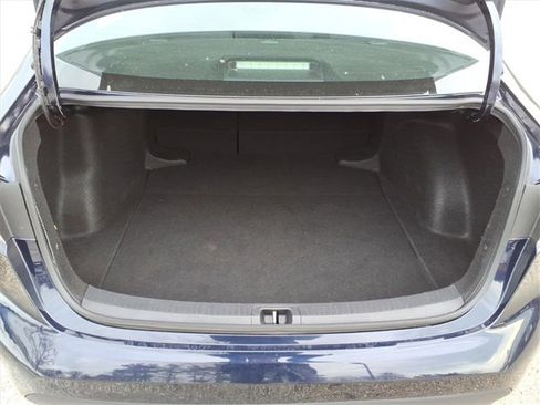 Used 2023 Toyota Corolla LE image 7