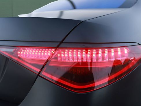 Used 2022 Mercedes-Benz S 500 4MATIC image 30