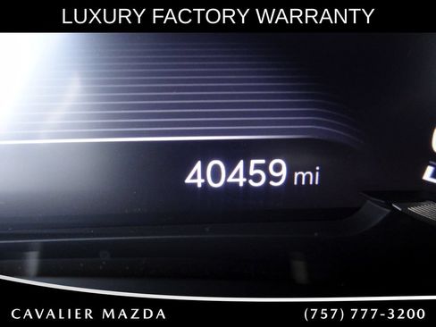 Used 2025 Genesis GV70 2.5T AWD/4WD image 28