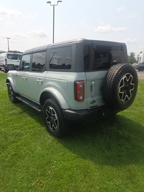 Used 2024 Ford Bronco Outer Banks AWD/4WD image 9