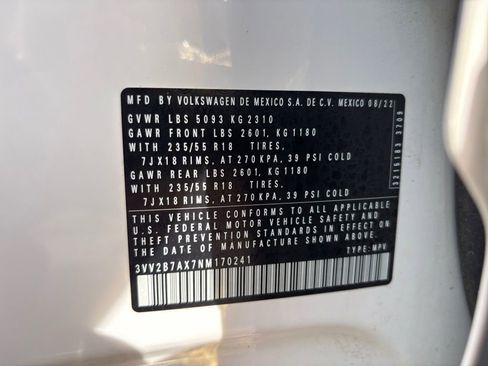 Used 2022 Volkswagen Tiguan SE image 28