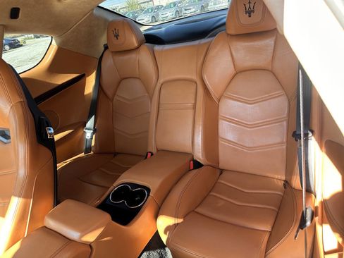 Used 2014 Maserati GranTurismo Sport image 16