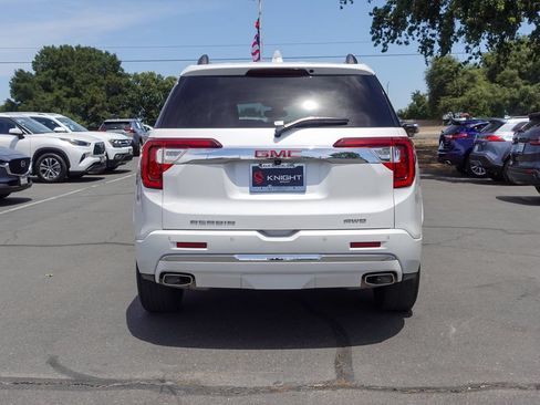 Used 2022 GMC Acadia Denali AWD/4WD image 7
