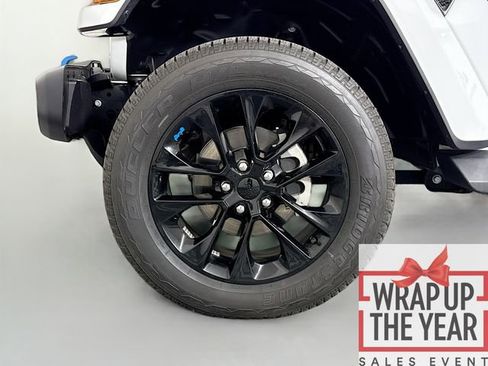 Used 2023 Jeep Wrangler Unlimited Sahara w/ Cold Weather Group image 29