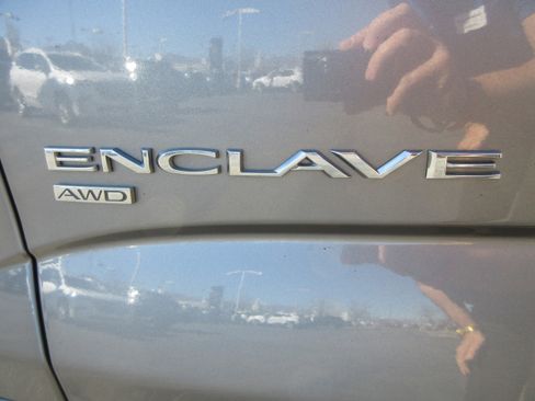 Used 2020 Buick Enclave Avenir w/ Avenir Technology Package AWD/4WD image 9