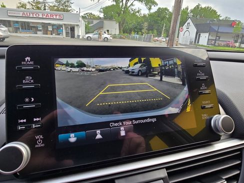 Used 2021 Honda Accord Sport Special Edition image 9