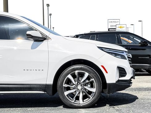 Used 2022 Chevrolet Equinox LT FWD image 9