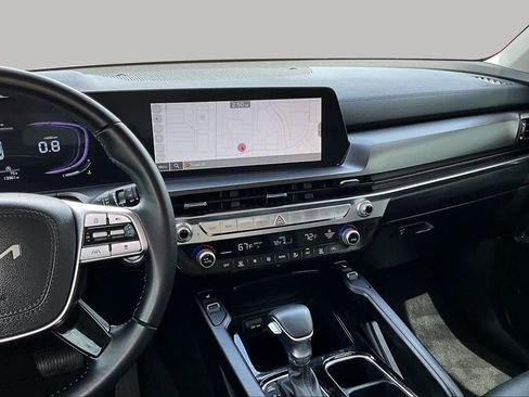 Used 2025 Kia Telluride S FWD image 7